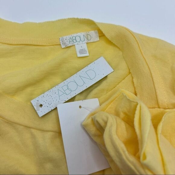 Abound • Oversized Graphic T-shirt - Picture 4 of 6